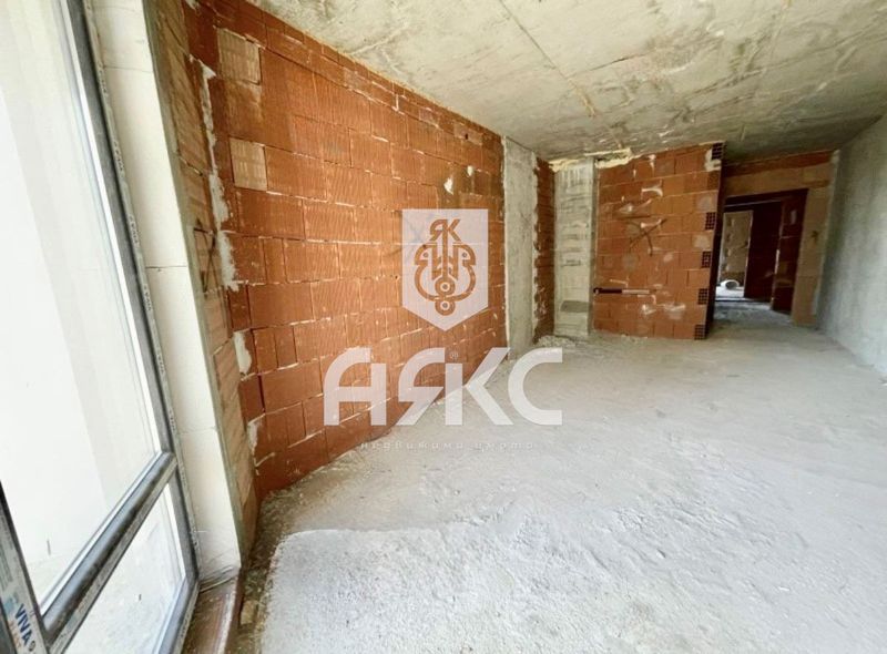 Продава се Едностаен апартамент в София, Малинова долина - 42 кв.м за 2429 €/кв.м - Снимка #2