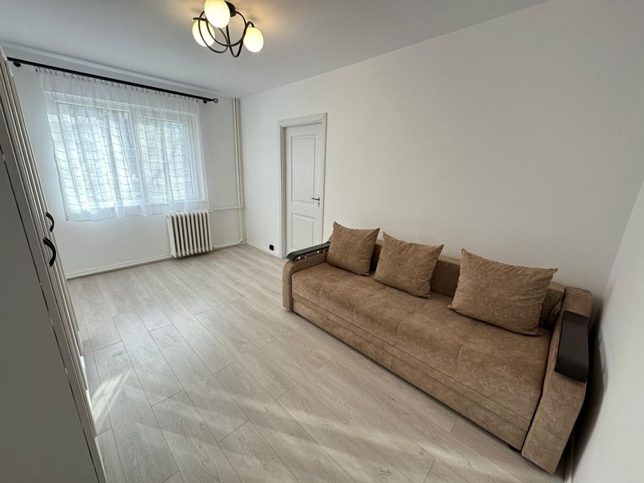 Apartament 2 camere, renovat, semi-mobilat, Podu Ros
