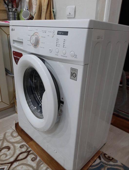 Продам LG пвтомат