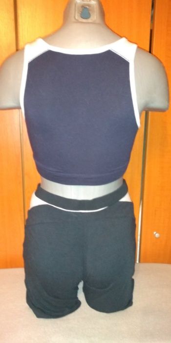Costum fitness LaGear - Lonsdale: Bermude & Bustiere, M