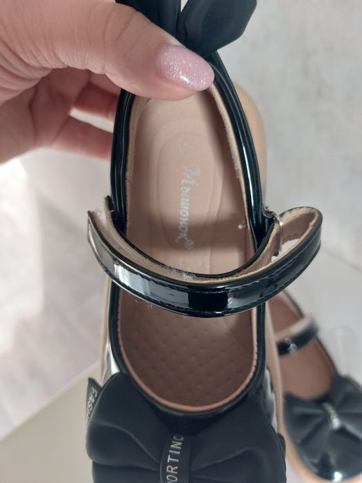 Туфли на девочку 29р