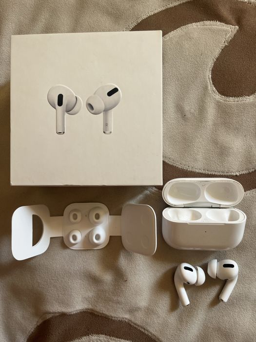 Наушник AirPods Pro