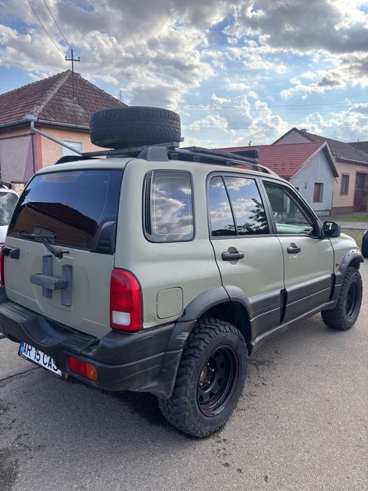 Vând Suzuki Grand Vitara