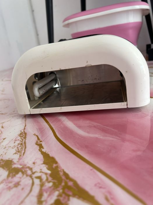 Lampă UV manichiură 36W pentru unghii gel / semipermanentă