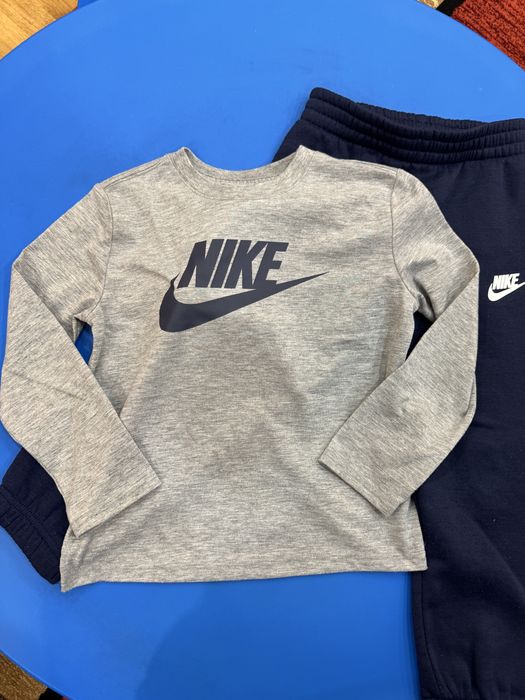Trening nike 5/6 ani maneca lunga