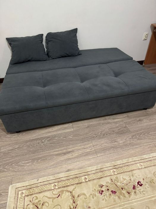 Срочно продаётся диван раскладной