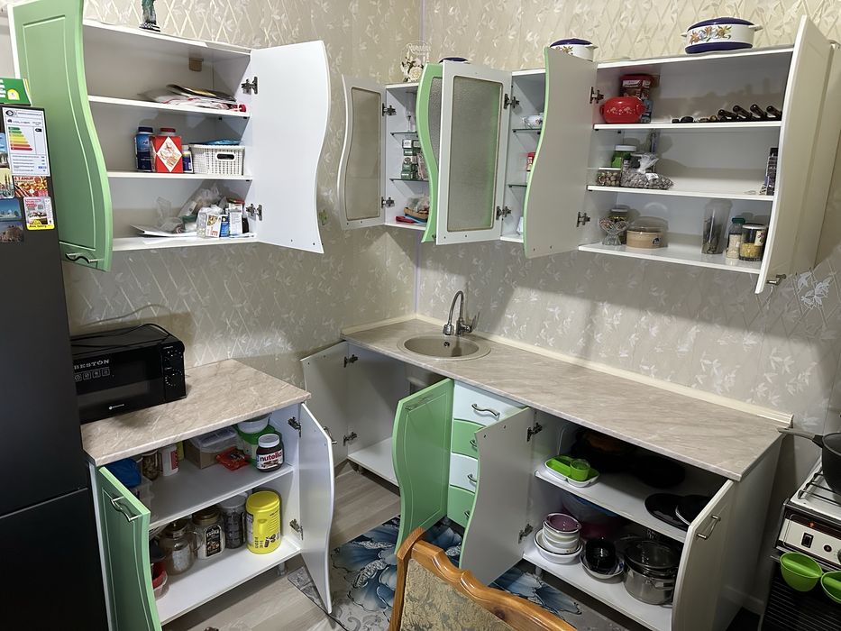 Кухонный гарнитур