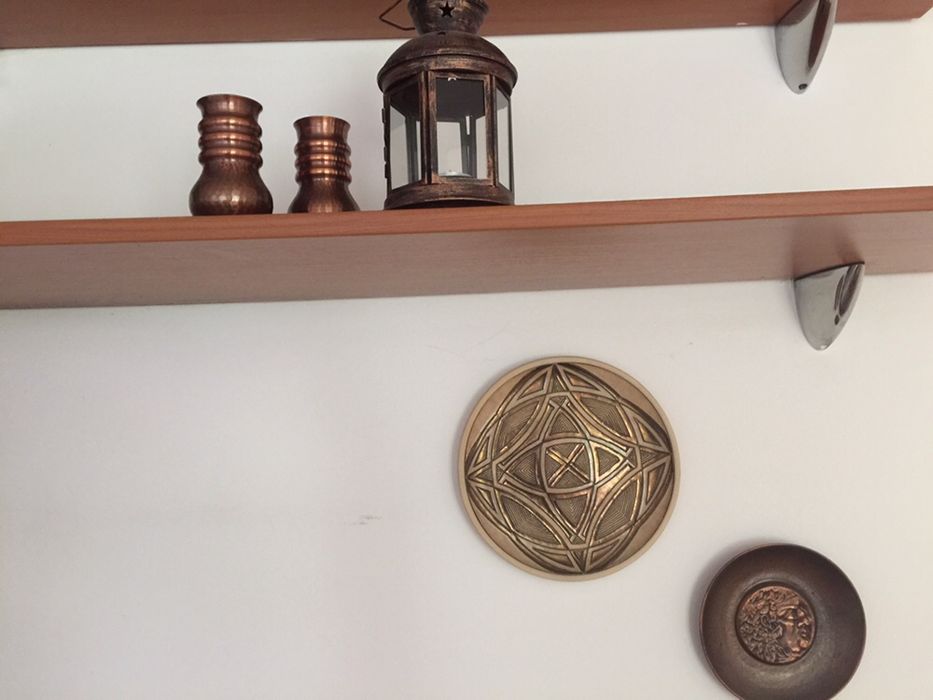 Дизайнерска керамика;декорация;картини Англия,икона,свещници;ваза мед