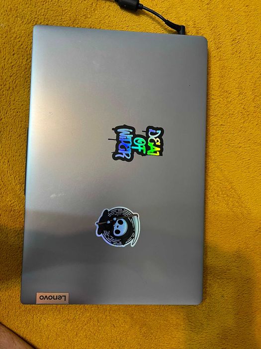Laptop Lenovo IdeaPad Slim 3 - Ryzen 5 / 16GB RAM / 512GB + Încărcător