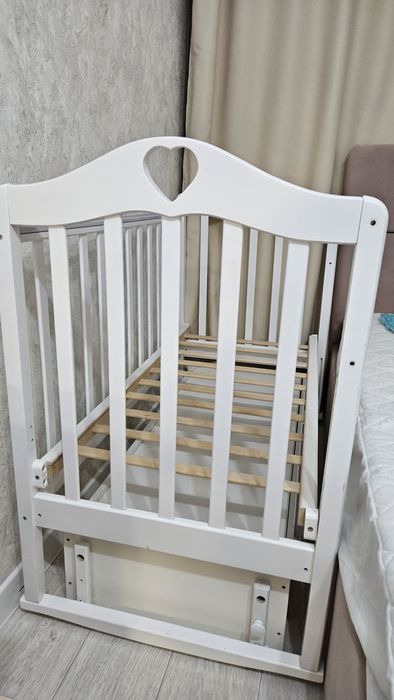 Продам детскую кроватку!!