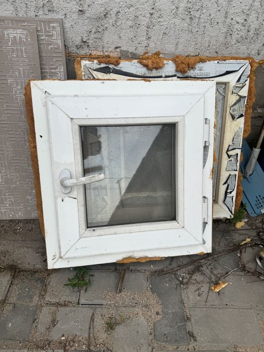 Продам маленькое окно