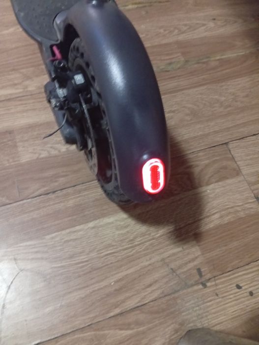 Xaomi pro2 funcționează perfect autonomie 45 km viteza 25 km cu limita