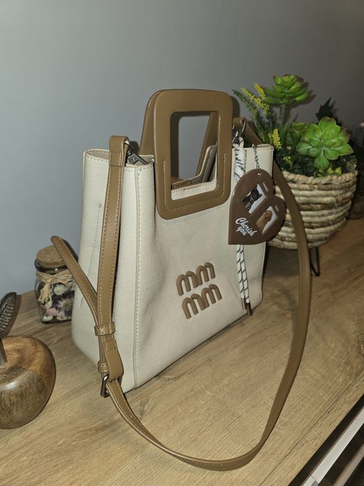 Дамска чанта страхотен модел