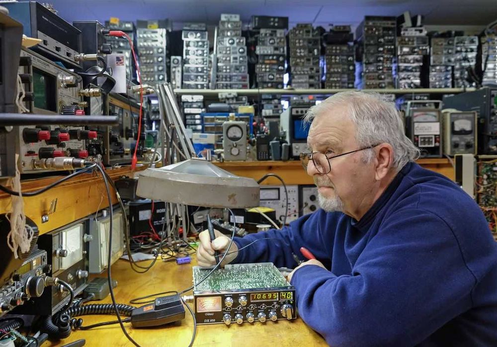 Reparatii statii radio , modificari statii radio , calibrari antene