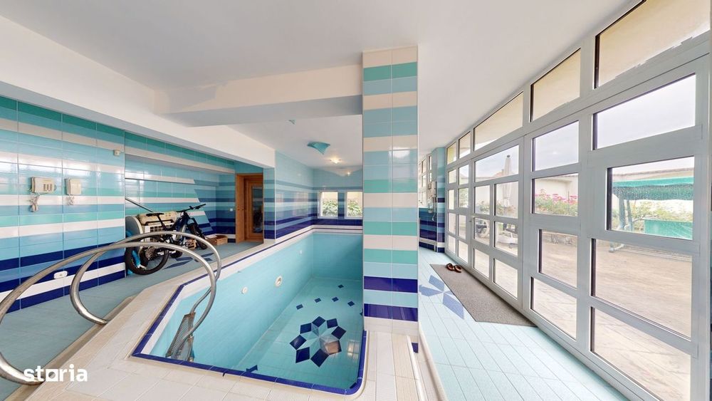 Casa individuala cu piscina interioara, Strand, Sibiu
