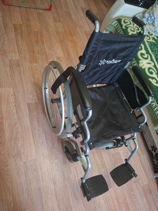 Медицинская коляска