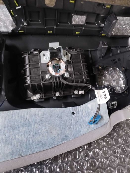 арматурно табло за Citroen C-elysee 2021г с двата аербека