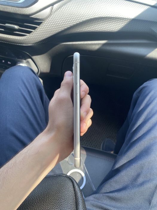 Iphone 11 lla 72% karobka dakumenti bor