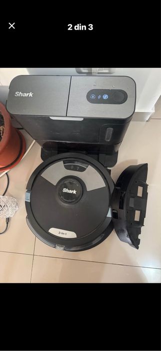 Vacum Robot Shark Ultra 2-1 All inpecabil cu baza in detali in anunt