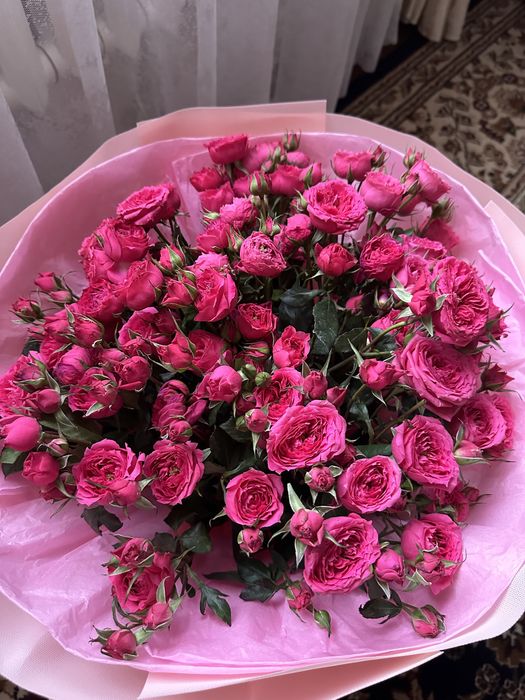 спрей розы цветы