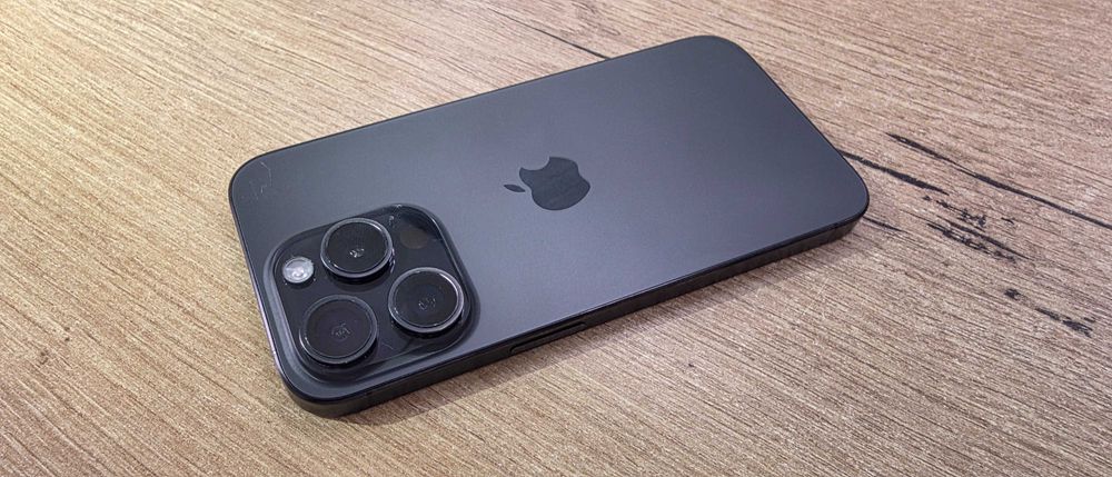 iPhone 15 Pro 128GB Black Titanium – stare foarte bună – 89% baterie