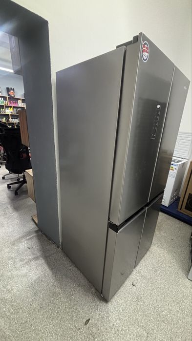 Холодильник Side by Side новый с витрины