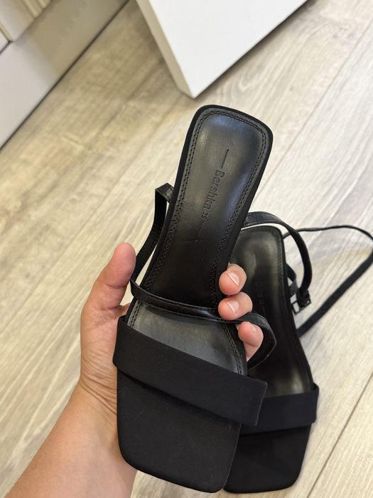 Туфли bershka новые