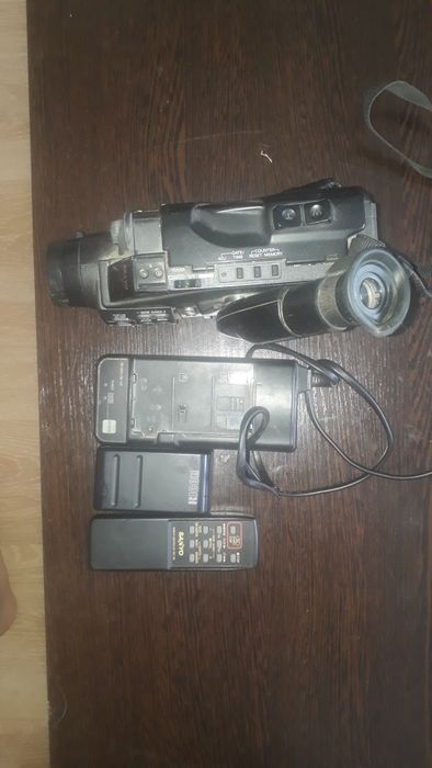Продам видеокамеру