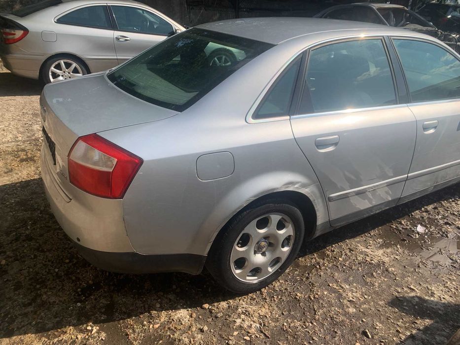 На Части Audi A4 B6 2.0 ALT 2001г
