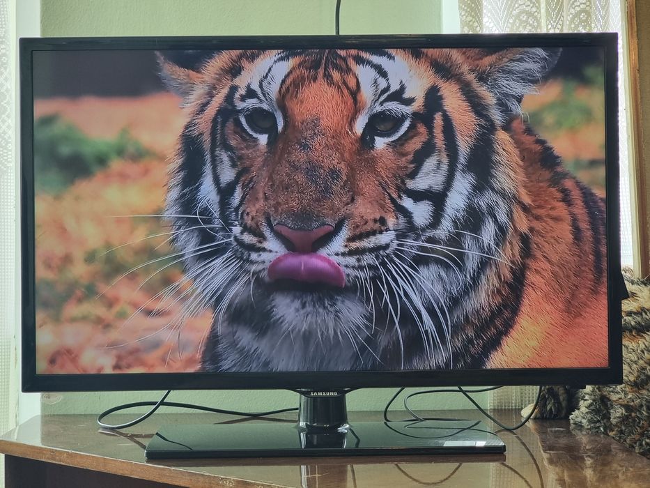 Телевизор/Samsung - 32" - FULLHD , Цифрова+Ефирна