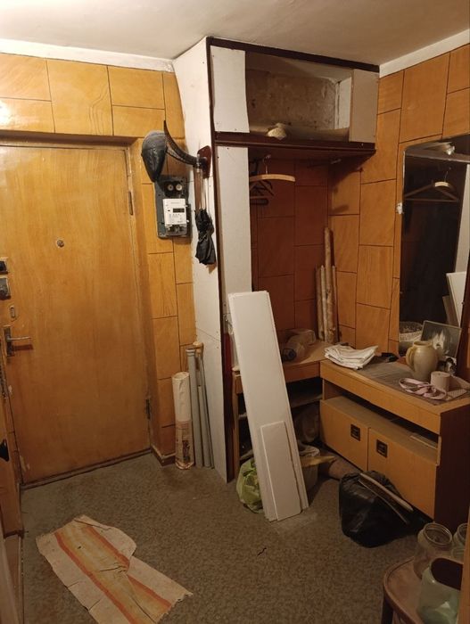 Продаю 3/2/4,болкон 2х6, кирпич! Массив Ялангач, ор-р ЭКО базар !