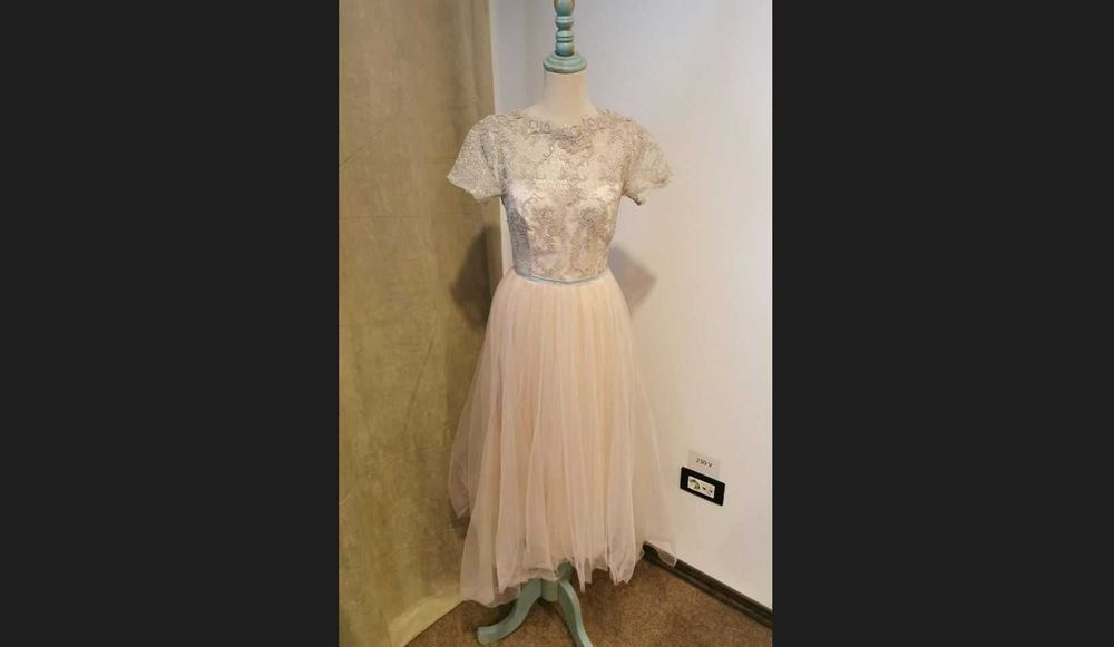 Rochie de ocazie tip printesa, midi din tulle si dantela, XS