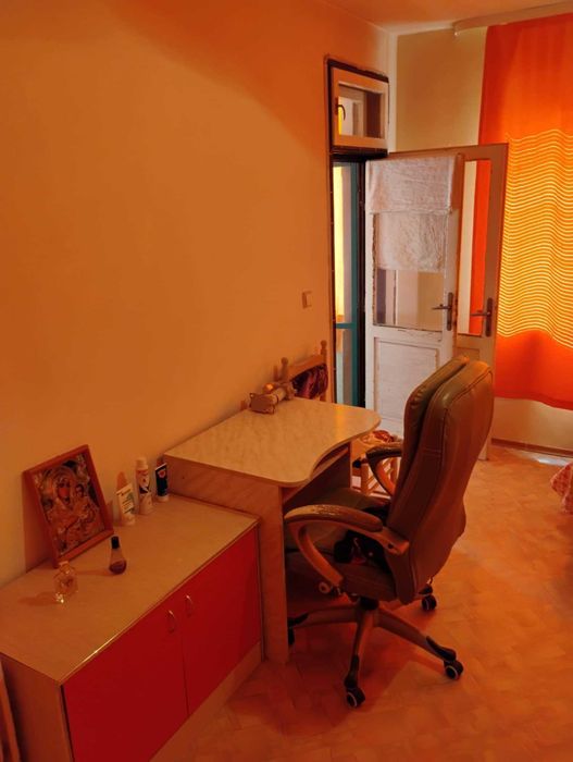 Апартамент гр.Хасково гараж стая мазе таван с общо 173 кв.м