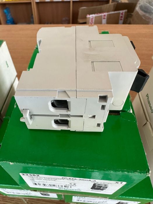 Intrerupator Diferential Tip AC Schneider Electric ID 2P 63A 30mA