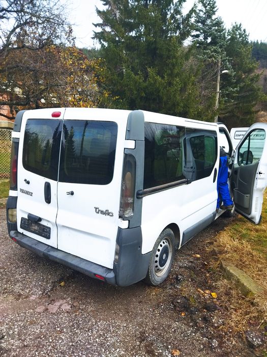 Рено Трафик на части 1.9дси 100 коня 03год