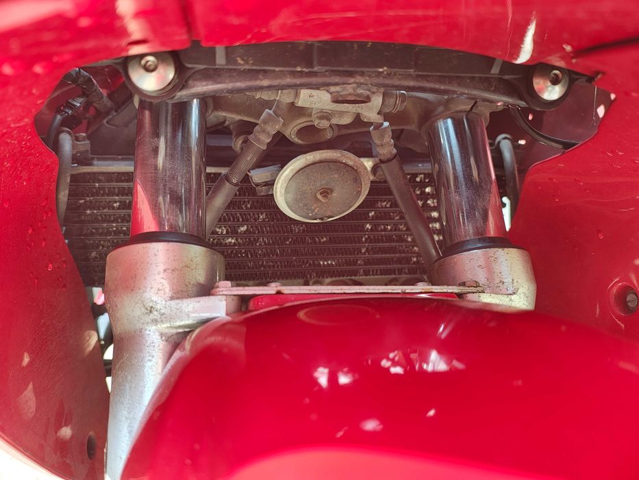 Suzuki Katana GSXF 600 - fara acte, doar pentru piese