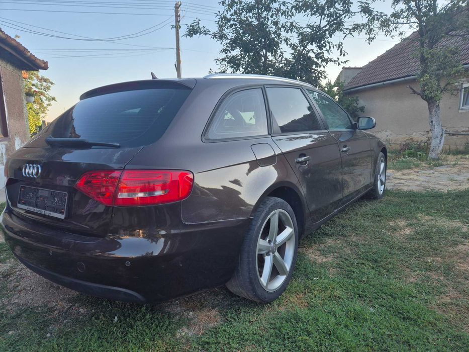 Audi A4 b8 din 2011