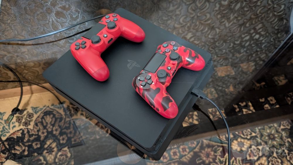 Продам PS4 Slim | PlayStation 4