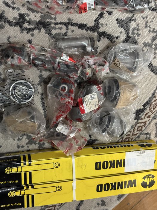 Запчасти на LAND CRUISER 200