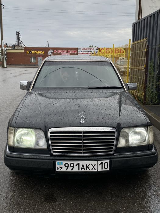 Продам Mercedes W124 E220