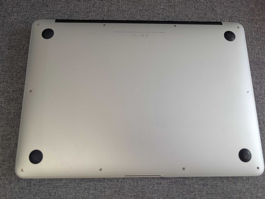 MacBook 13'' Air 2015, i5, 8GB RAM, 128 GB SSD