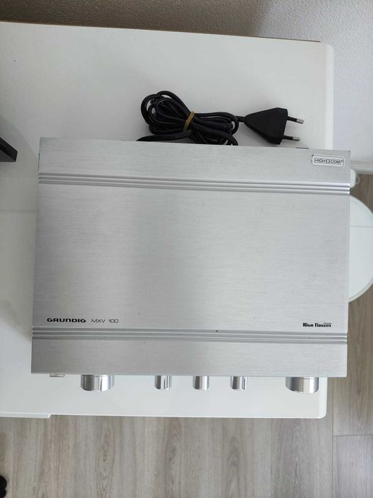Preamplificator Grundig MXV 100