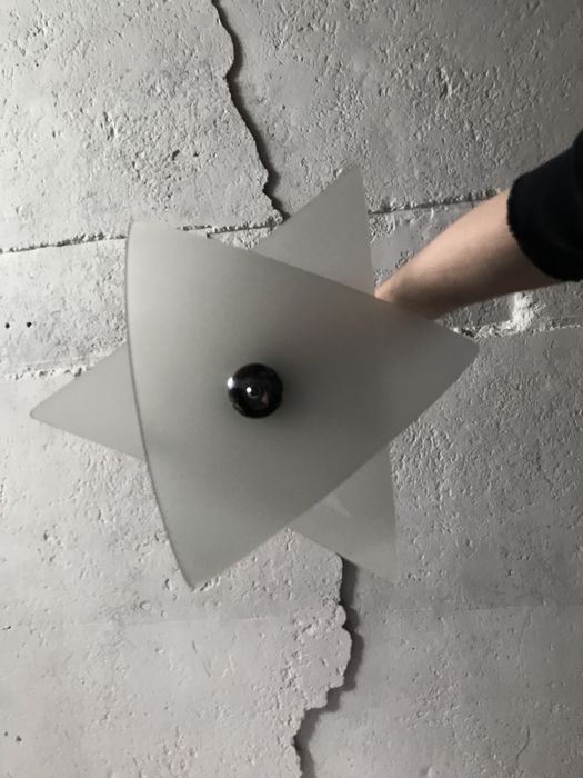 Продам Стильная Люстра