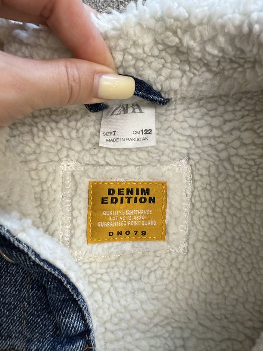 Куртки Zara 122 cm
