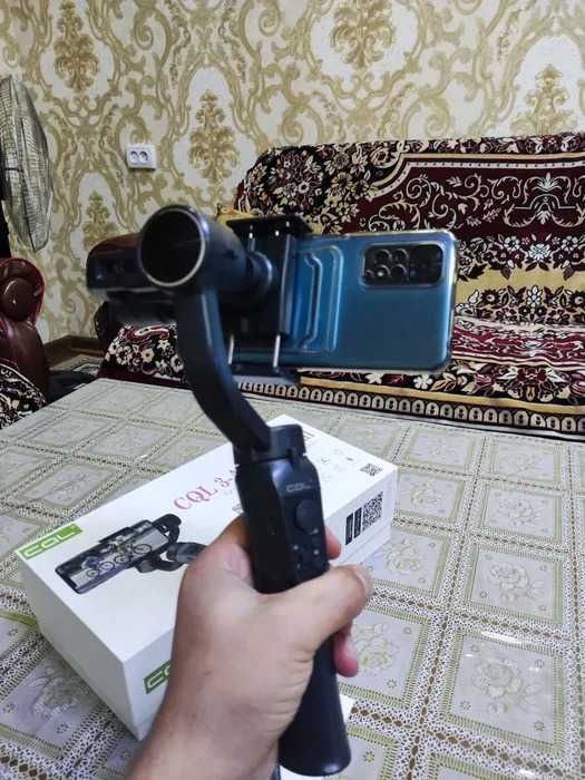 Продается стабилизатор для телефона / Gimbal