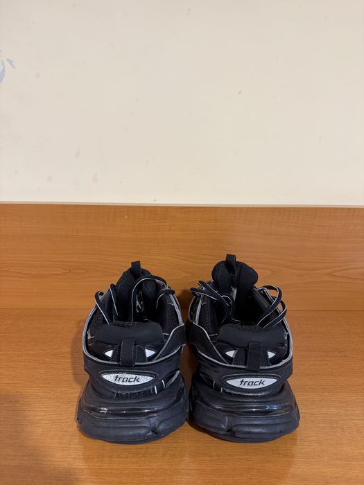 Balenciaga Track