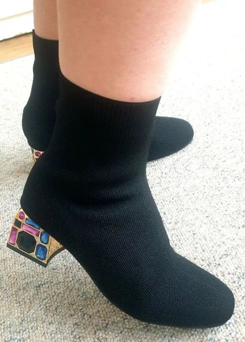 Ботильоны женские продам