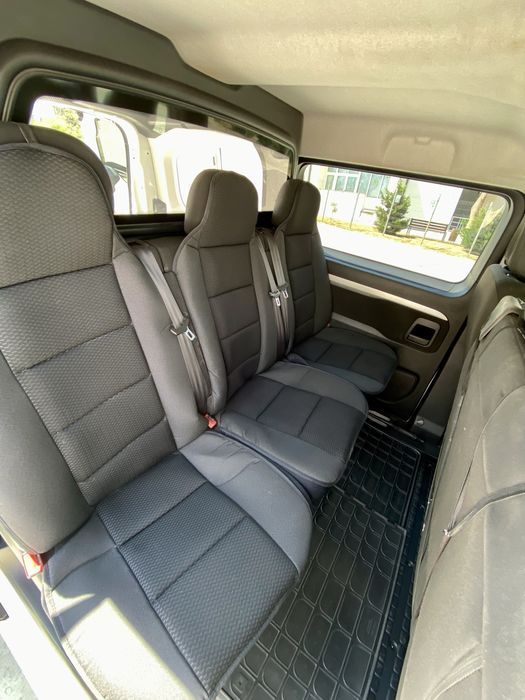 Peugeot Expert 6 locuri