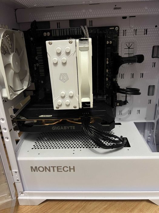 Геймърски компютър - RYZEN,RTX, 16GB RAM