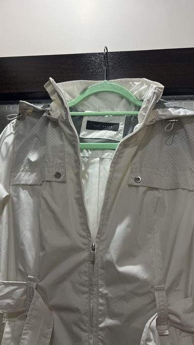 Geaca scurta impermeabila